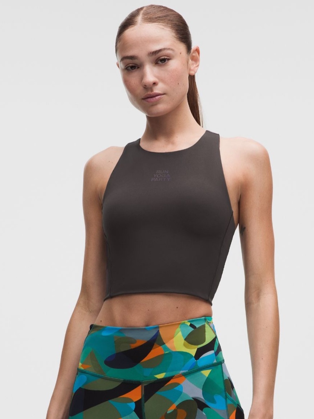 NWT 8 Swift Speed Graphic Cropped Tank
Med. Support, SeaWheeze Midnight Eclipse